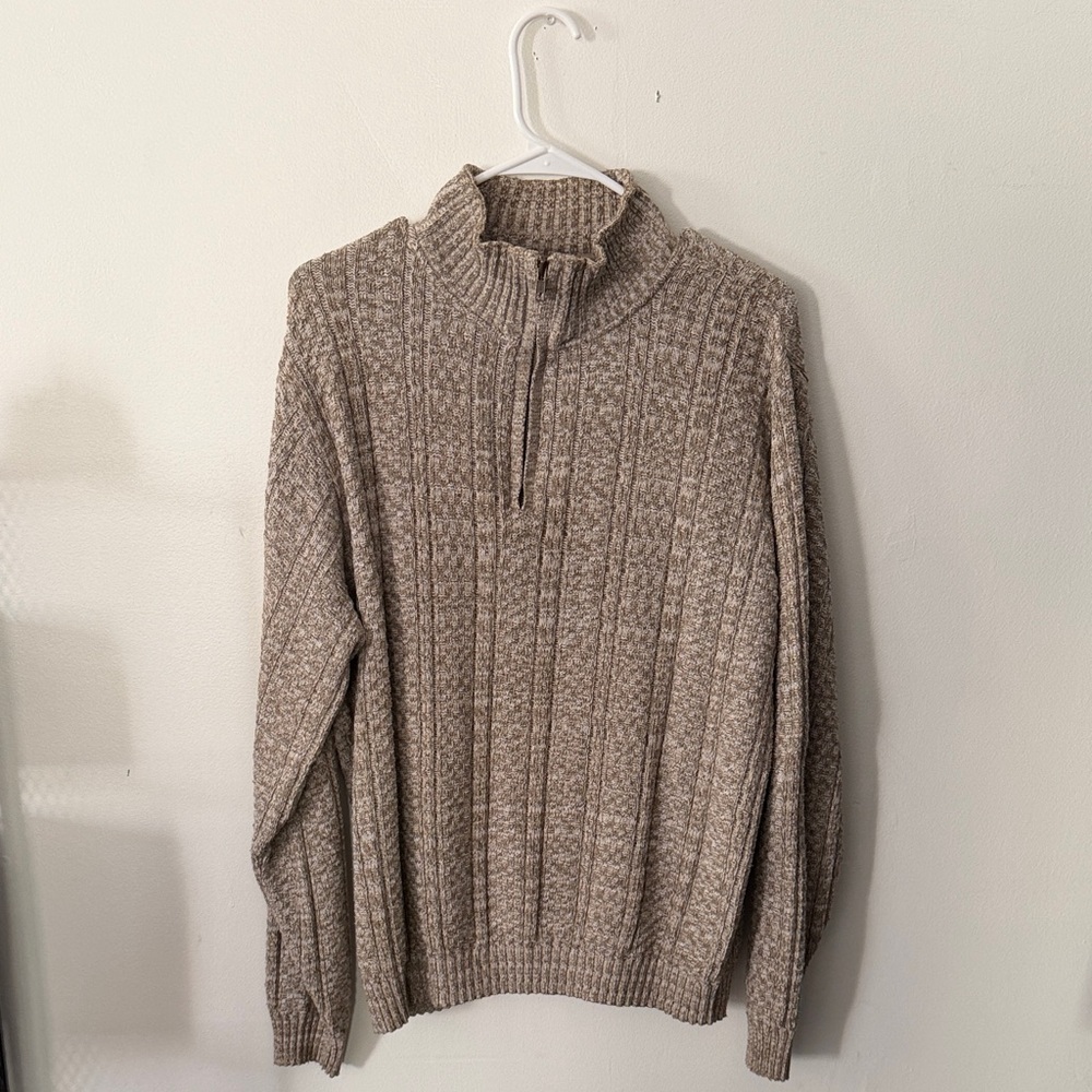 Bill Blass Beige Zip-Up Sweater